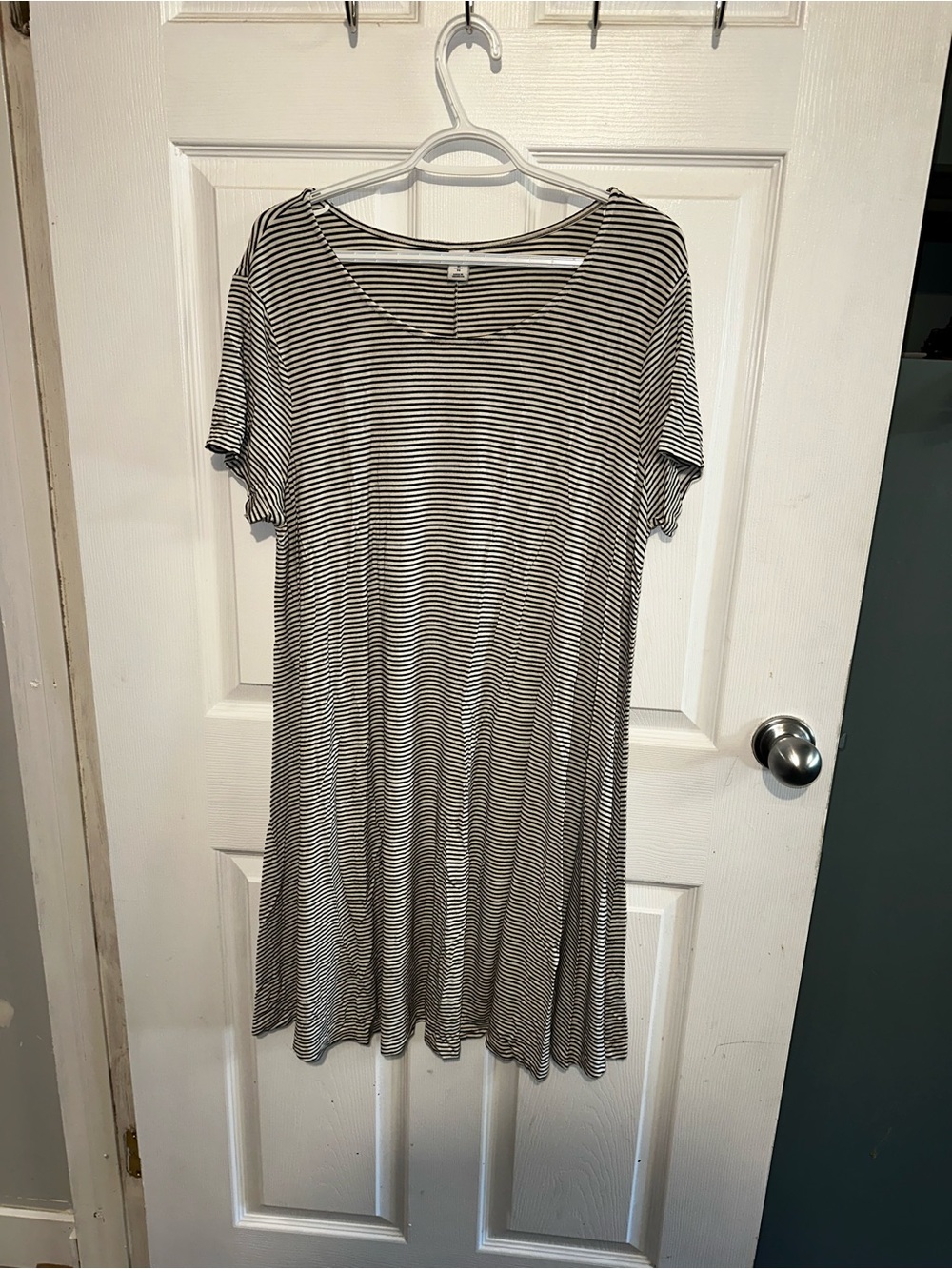 Old Navy Striped Short-Sleeve Swing Dress in Black and White